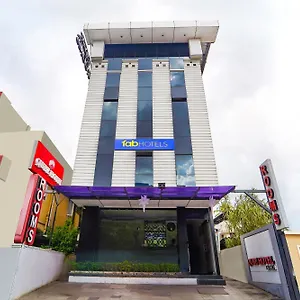 Fabhotel Qube - 800m From Ernakulam Junction South Railway Station 3*, Kochi India